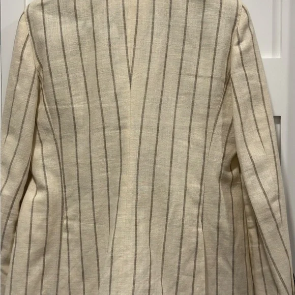 Suistudio cream colored pinstriped double-breasted blazer - Picture 2 of 7